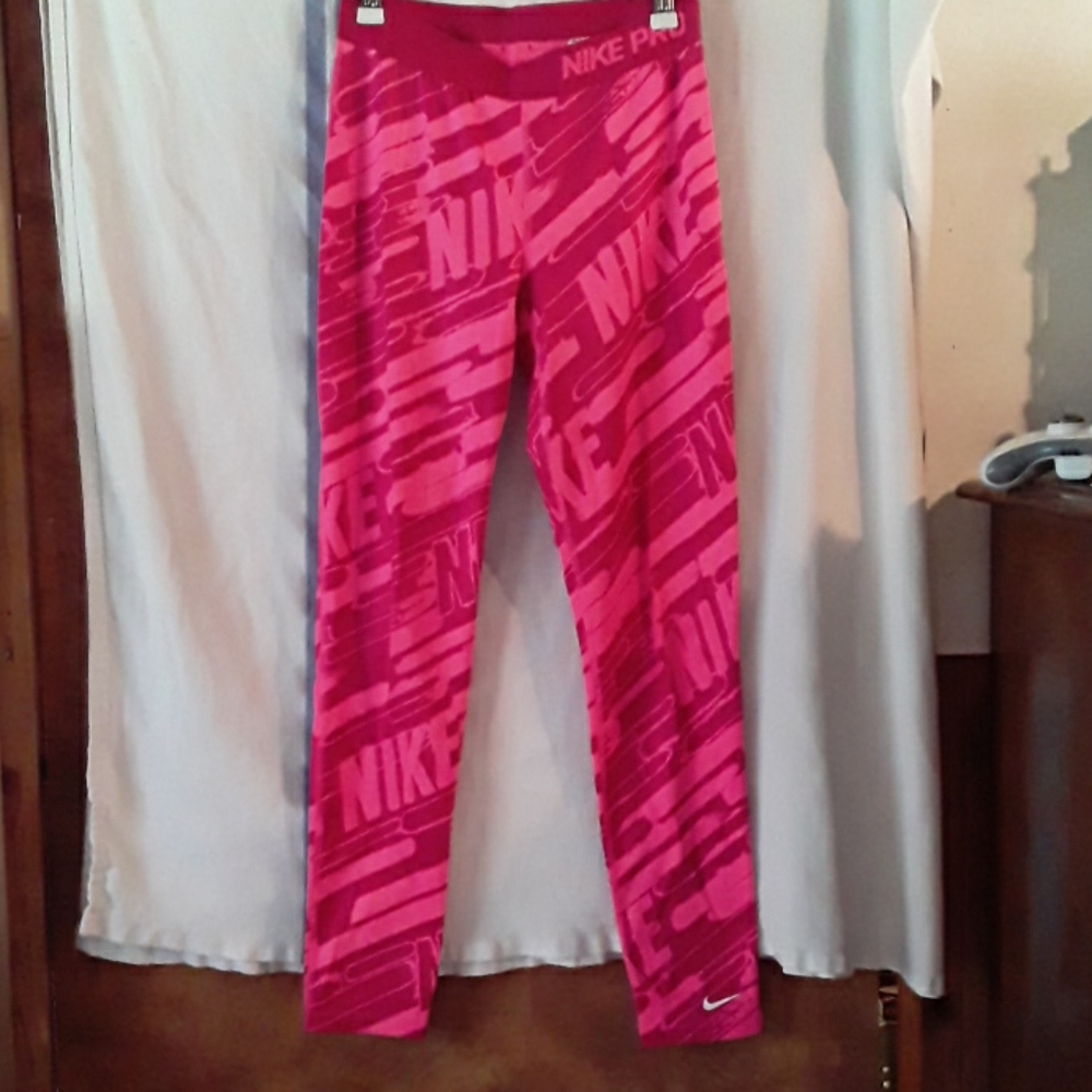 Nike Pro leggings